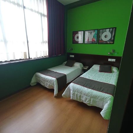 Hotel / Restaurante La Pepa Avilés Zewnętrze zdjęcie