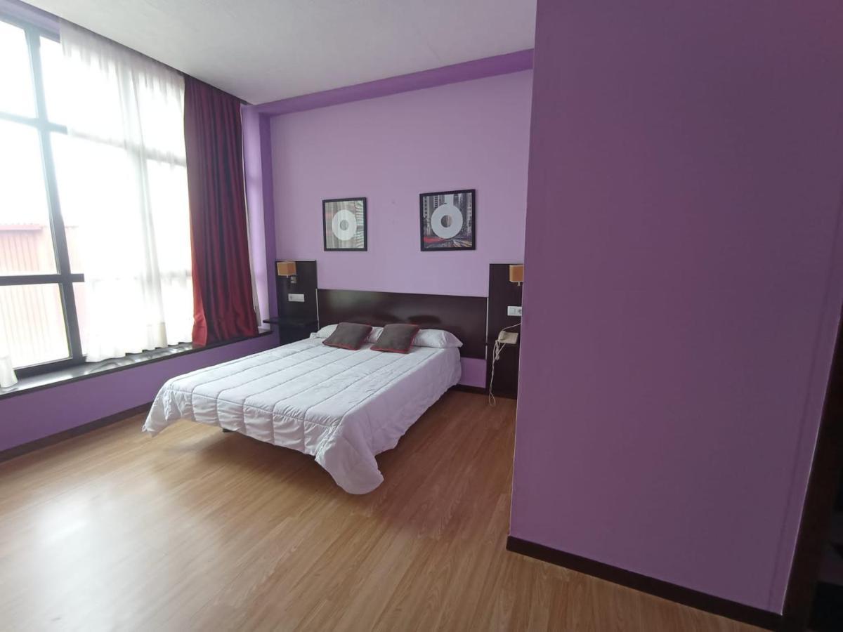 Hotel / Restaurante La Pepa Avilés Zewnętrze zdjęcie